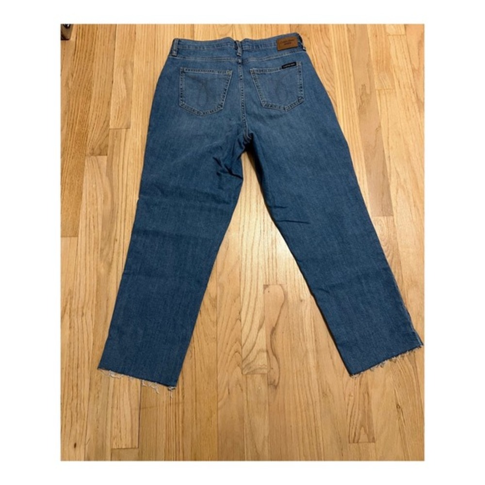 Calvin Klein Jeans Womens Blue Wash Cropped Straight Leg Raw Hem Denim Size 6 - Picture 6 of 6